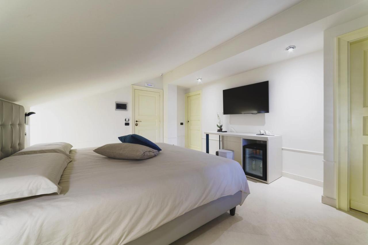 Caffetteria Luca Suite & Rooms Бронте Екстериор снимка