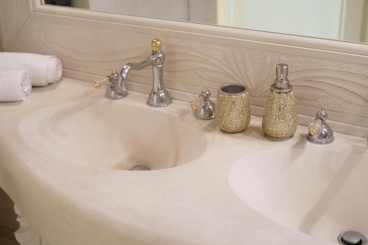 Caffetteria Luca Suite & Rooms Бронте Екстериор снимка